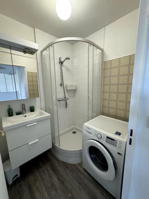 Appartement Neuf Avec Balcon Et Parking Prive Caen Eksteriør billede