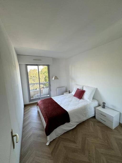 Appartement Neuf Avec Balcon Et Parking Prive Caen Eksteriør billede