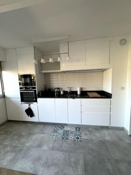 Appartement Neuf Avec Balcon Et Parking Prive Caen Eksteriør billede